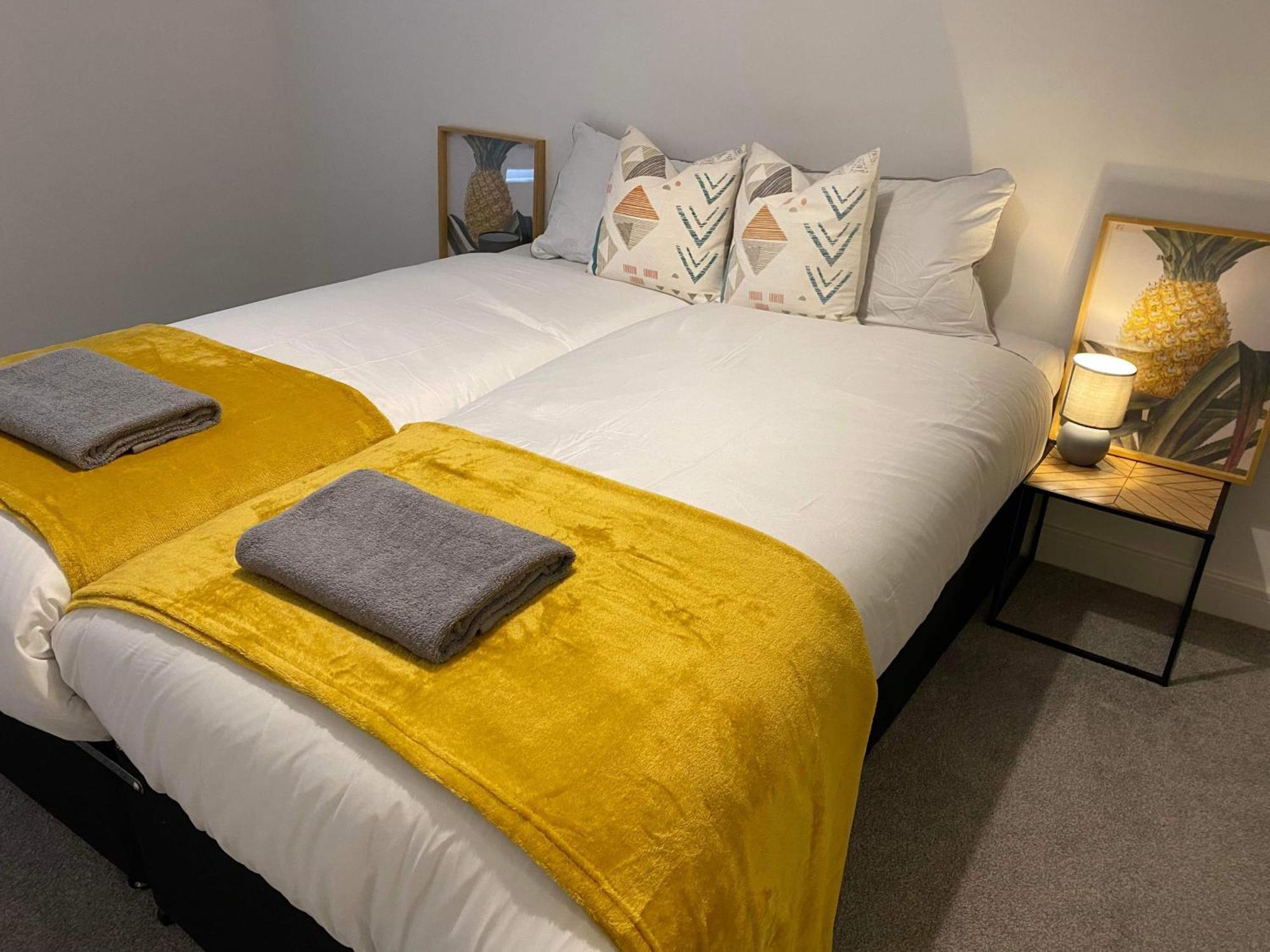 Crawley 2Bed Apartament Close To Gatwick Airport Copthorne (West Sussex) Exterior foto